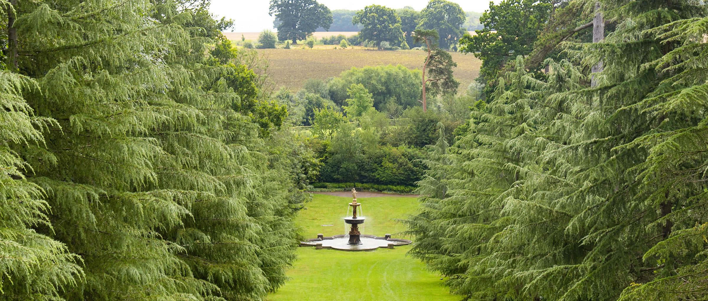 Fountain in Dunorlan Park